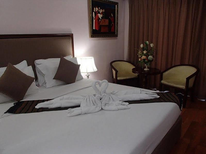 Apartament Abricole At Pattaya Hill Zewnętrze zdjęcie