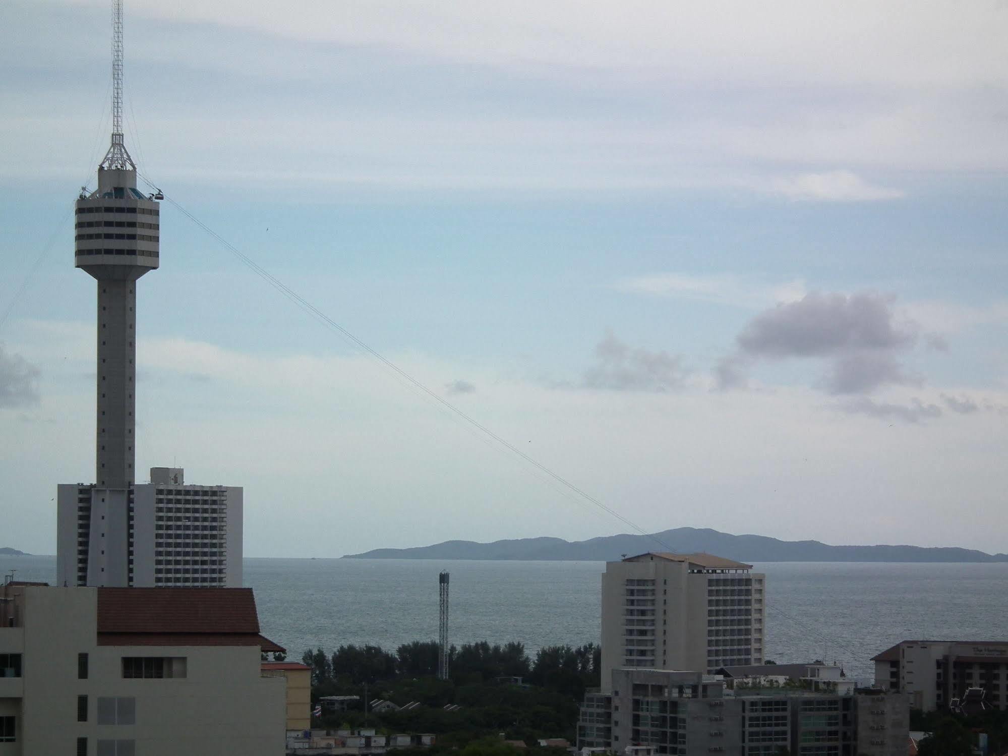 Apartament Abricole At Pattaya Hill Zewnętrze zdjęcie
